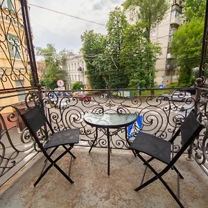 central-dayflat-apartments.hotels-of-kiev.com/